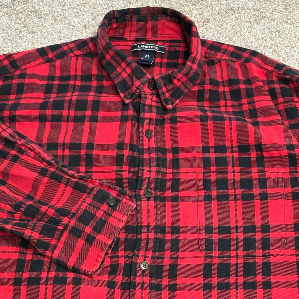 Lands'‎ End Flannel Shirt Mens XL Red Black Plaid Traditional Fit Long Sleeve